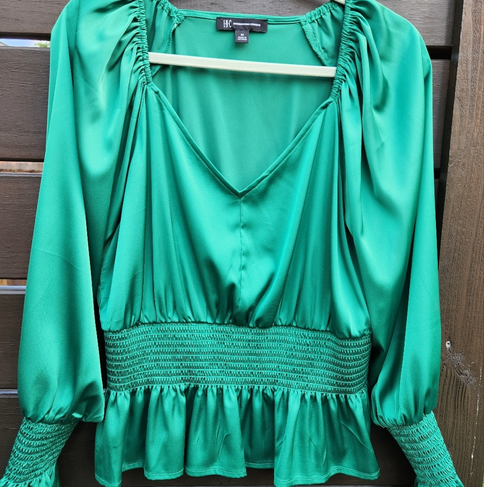 I.N.C. Kelly Green Blouse Size M